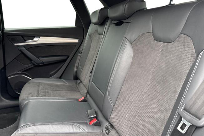 AUDI Q5 Photo 9