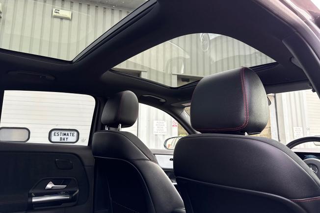 MERCEDES-BENZ Eqa Photo 21