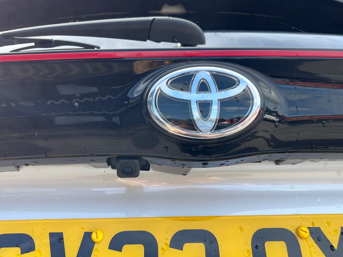 Toyota Yaris Photo 20