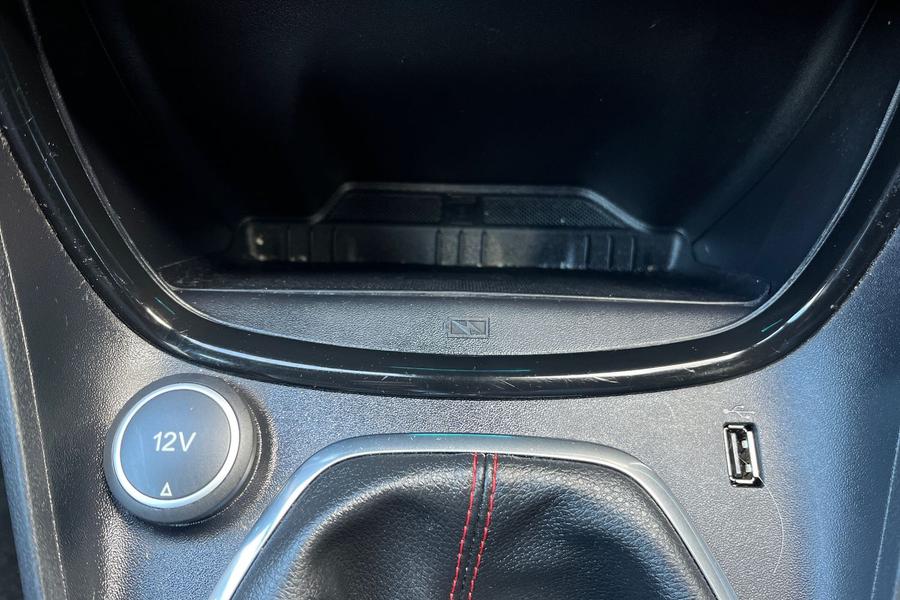 Ford PUMA Photo autoimg-116d1a45e2865fe020024e61cbce2391ec334da6.jpg