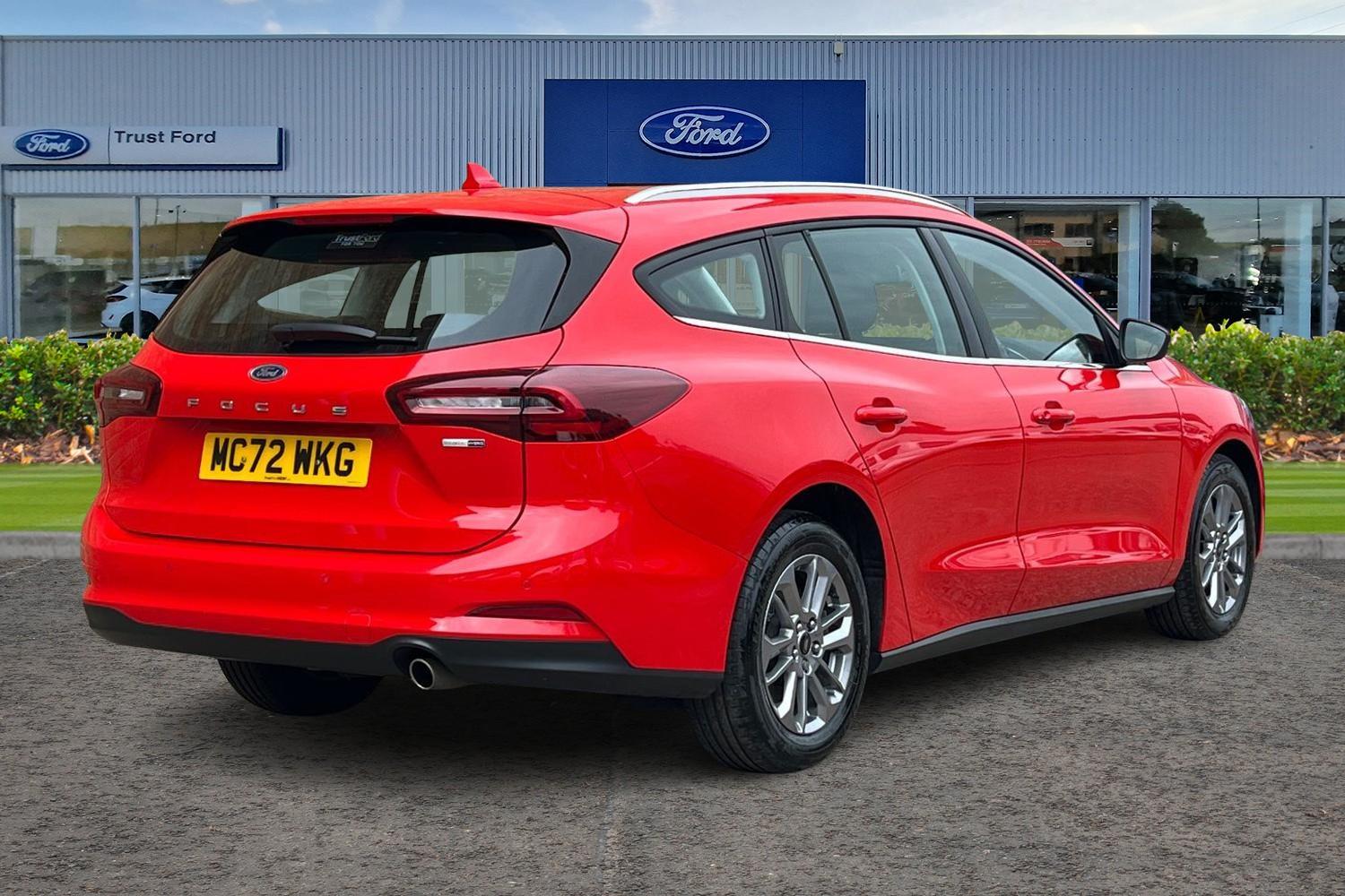 Ford FOCUS Photo 3