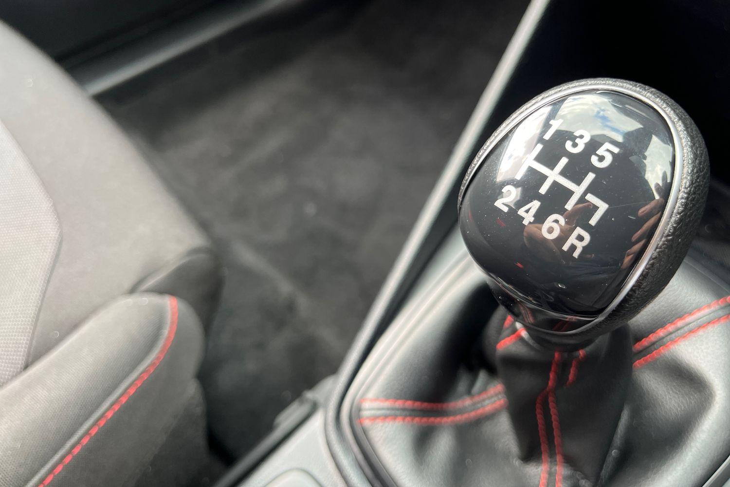 Ford FIESTA Photo 32