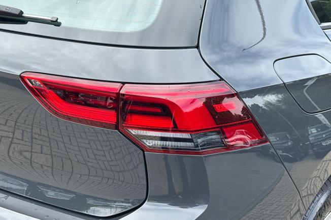 Volkswagen Golf Photo 18