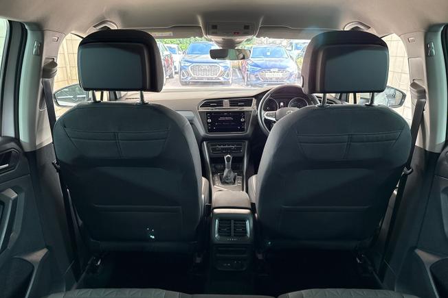 VOLKSWAGEN Tiguan Photo 29