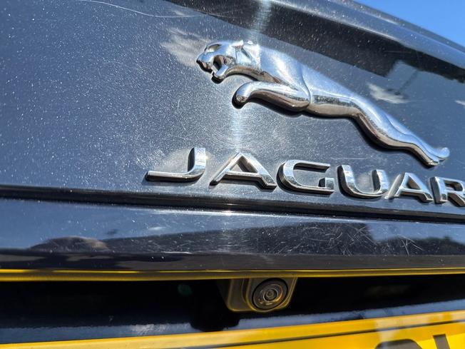 JAGUAR XF Photo 21