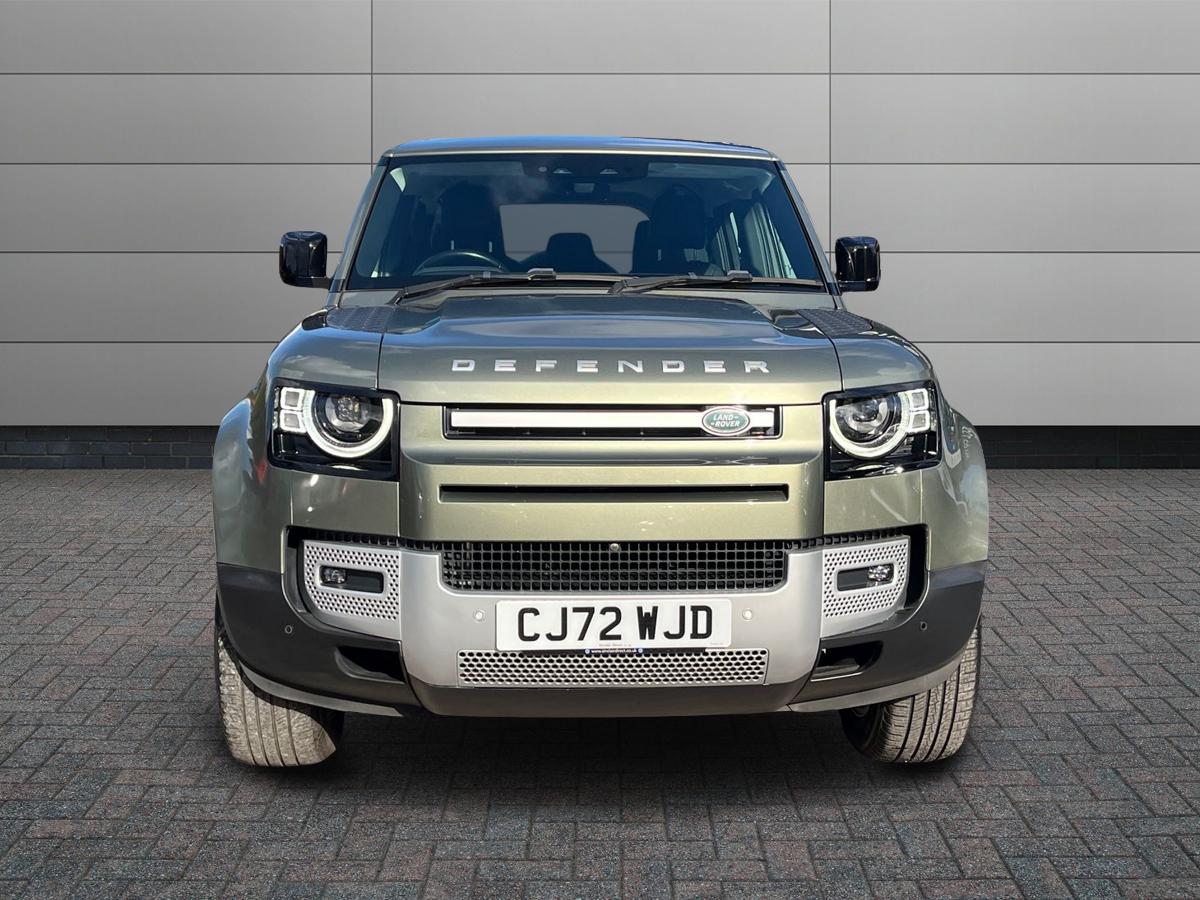 Land Rover Defender 110 Photo 7