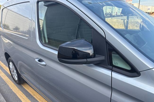 VOLKSWAGEN Caddy Photo 20