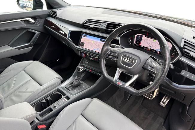 Audi Q3 Photo 6