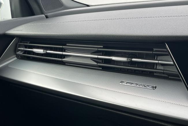 Audi S3 Photo 33