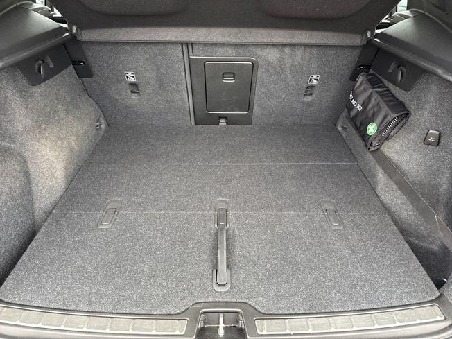 VOLVO XC40 Photo 12