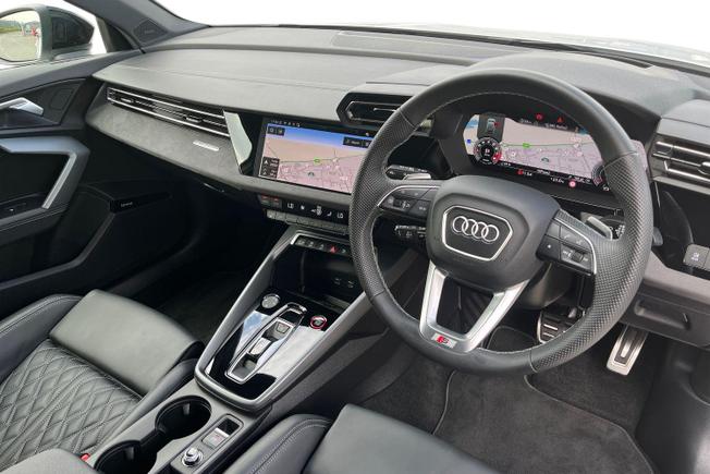 AUDI S3 Photo 6