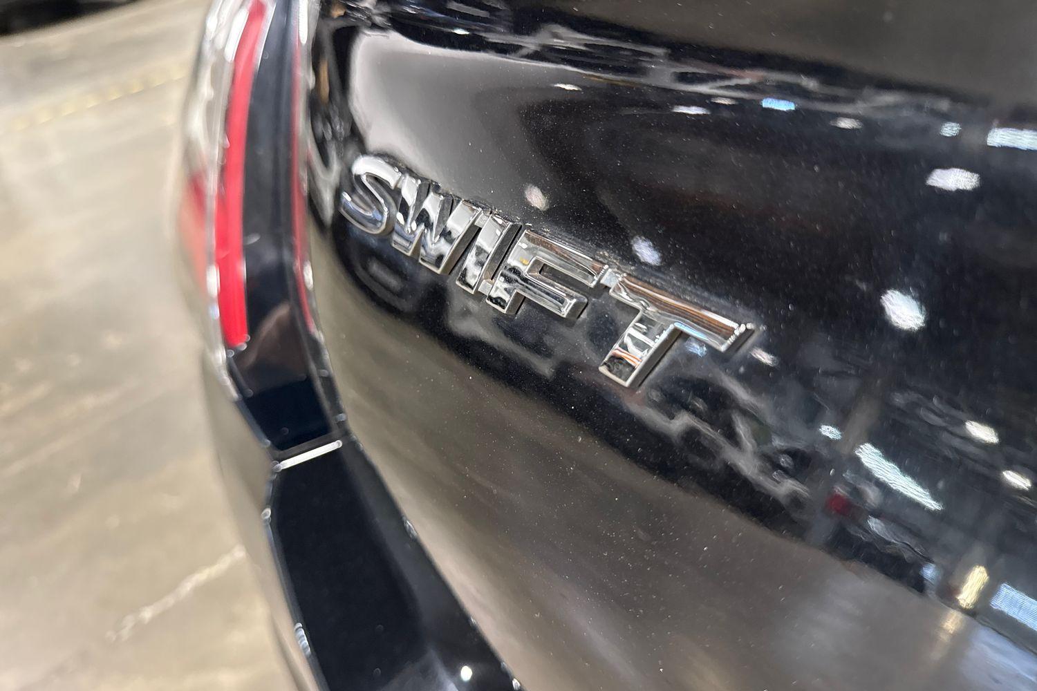 Suzuki SWIFT Photo 42