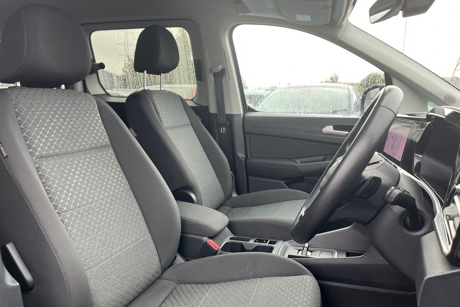 Ford Grand Tourneo Connect Photo 16