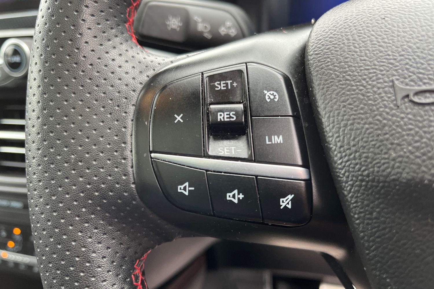 Ford KUGA Photo 39
