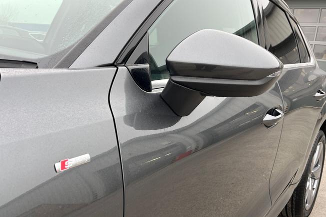 AUDI Q3 Photo 60