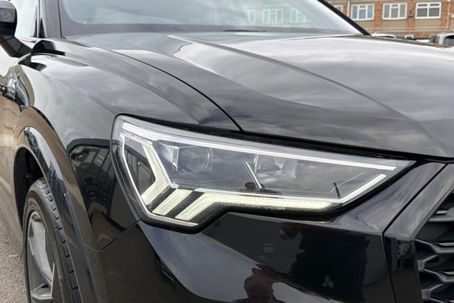 Audi Q3 Photo 43