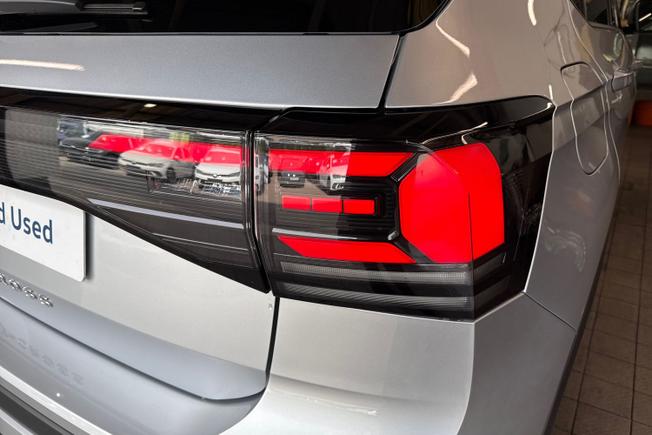 Volkswagen T-Cross Photo 18