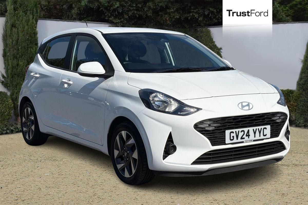 Hyundai i10 listing photo