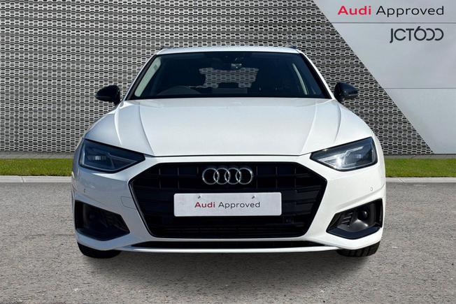 AUDI A4 Avant Photo 8