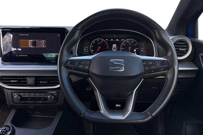 SEAT Ibiza Photo 11