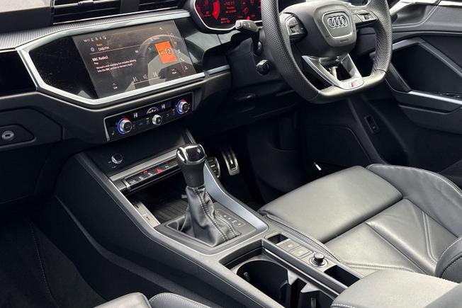 Audi Q3 Photo 27