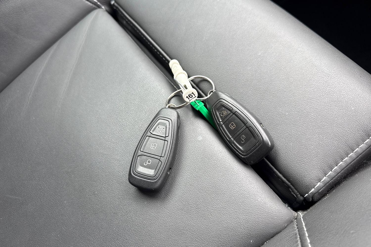 Ford FOCUS Photo 38