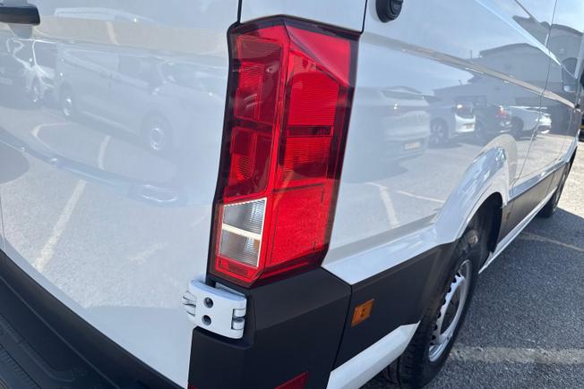 VOLKSWAGEN Crafter Photo 18