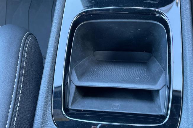 VOLKSWAGEN ID.3 Photo 42