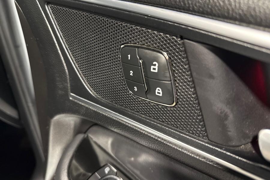 Ford S-MAX Photo autoimg-11a8b0cf06fc1f7be3b2e2c4574ead537b08a144.jpg