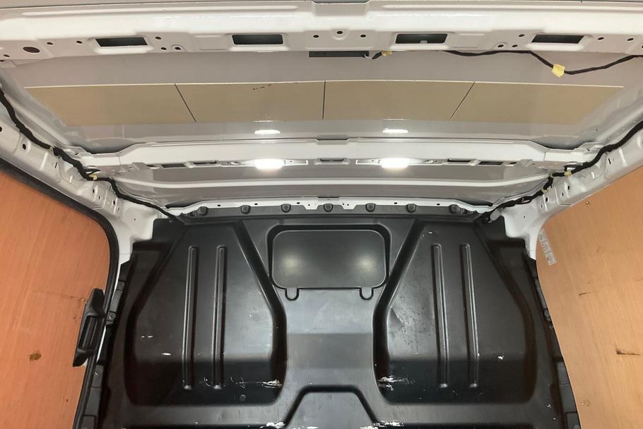Used FORD TRANSIT CUSTOM YH24WMJ 8