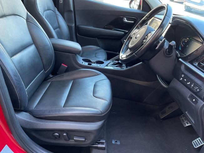 KIA Niro Photo 28