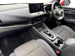 NISSAN Qashqai Photo 2