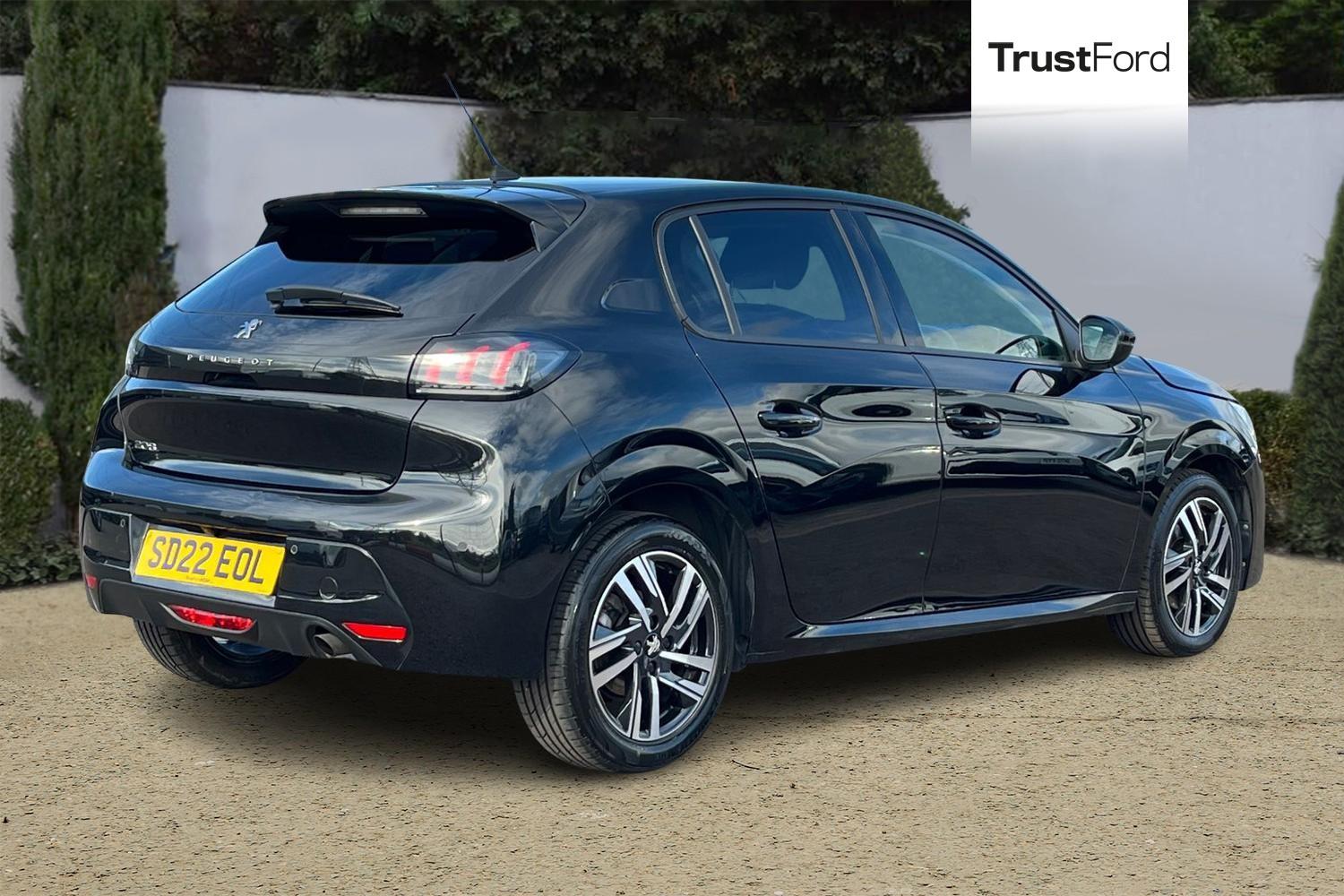 Peugeot 208 Photo 3