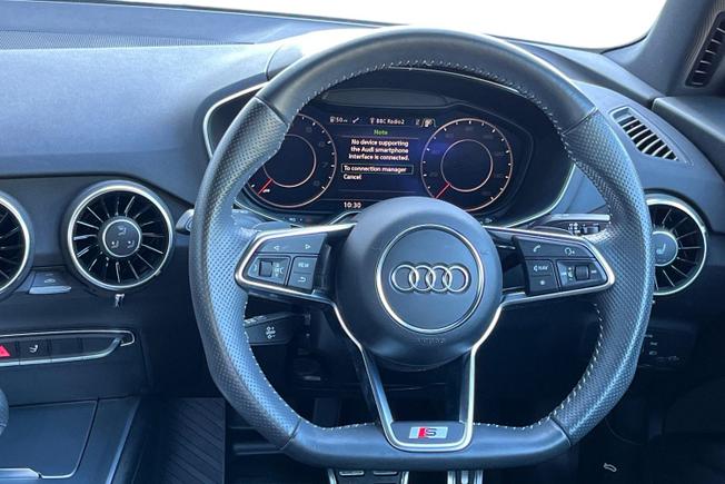 AUDI TT Photo 11