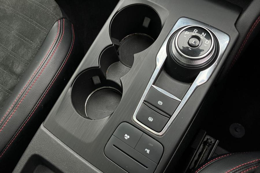 Ford KUGA Photo autoimg-11b5266a0d057e8cdfe19c9aea69fc6ddd75d1dd.jpg