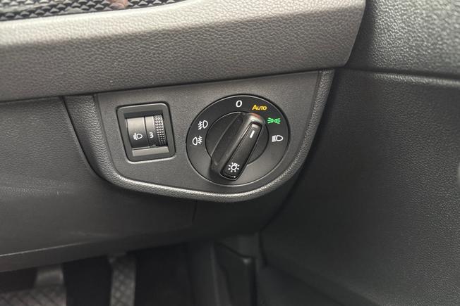 VOLKSWAGEN TAIGO Photo 26