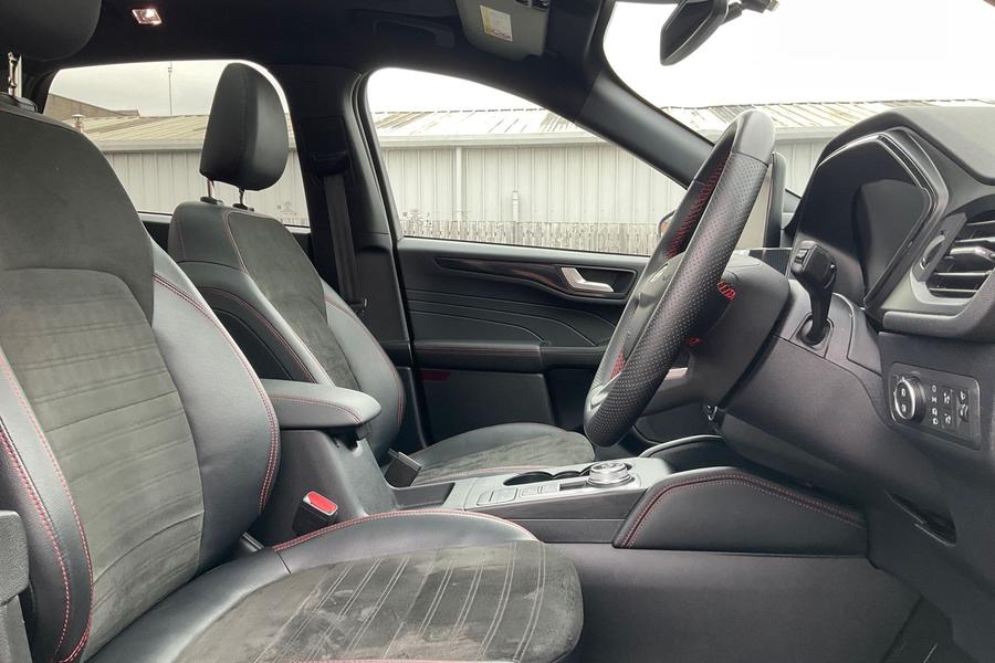 Ford KUGA Photo autoimg-11bcb8614ecbbe7ad76290be56284ef0ed501b60.jpg