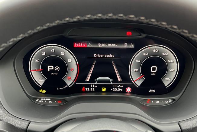 AUDI Q2 Photo 15