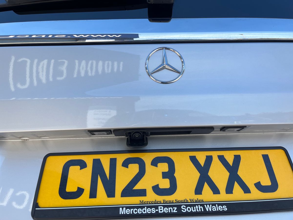 Mercedes-Benz V Class Photo 22