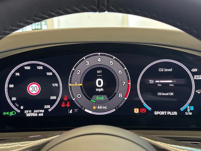 PORSCHE Cayenne Photo 16