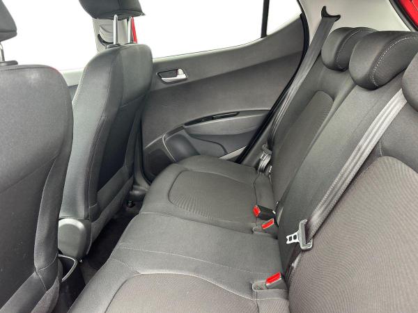 Hyundai i10 Photo autoimg-11c6304fbae0bf43cd87cef06a948f1732ab4042.jpg