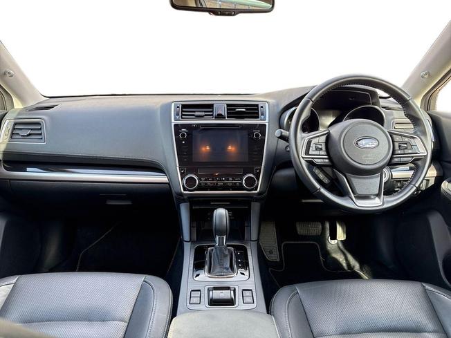 SUBARU Outback Photo 10