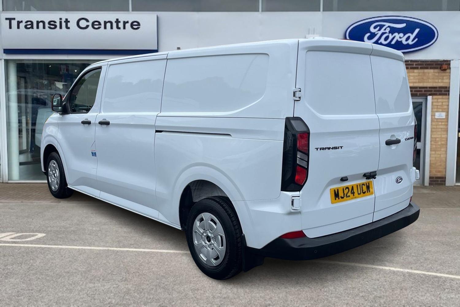 Ford TRANSIT CUSTOM Photo 1