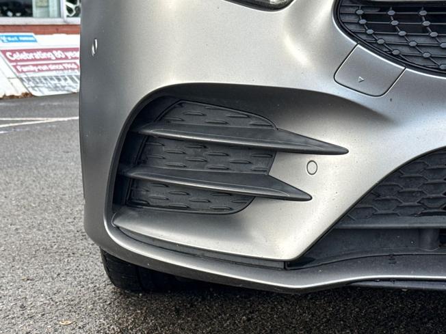 MERCEDES-BENZ A Class Photo 23