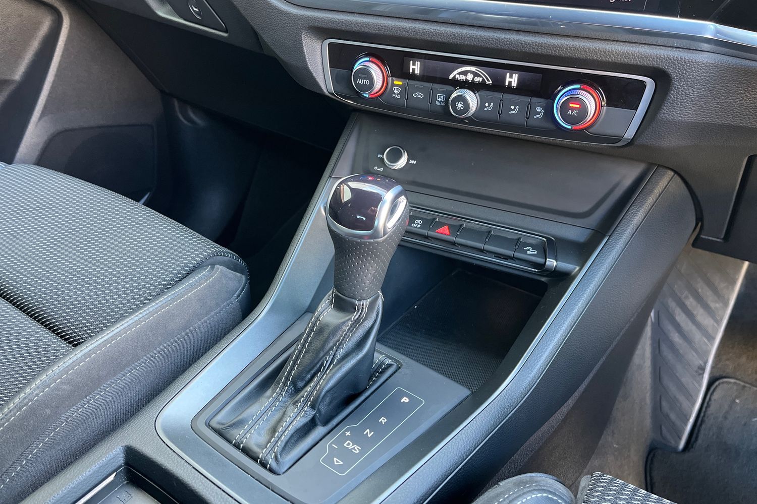 Audi Q3 Photo 32