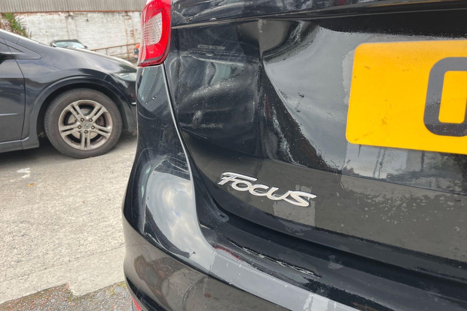 Ford FOCUS Photo 38