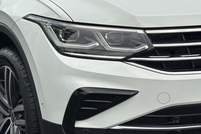 VOLKSWAGEN Tiguan Photo 19
