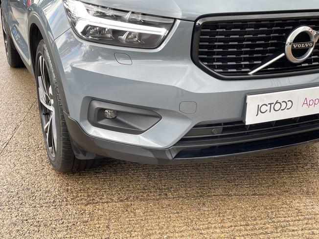 VOLVO Xc40 Photo 22