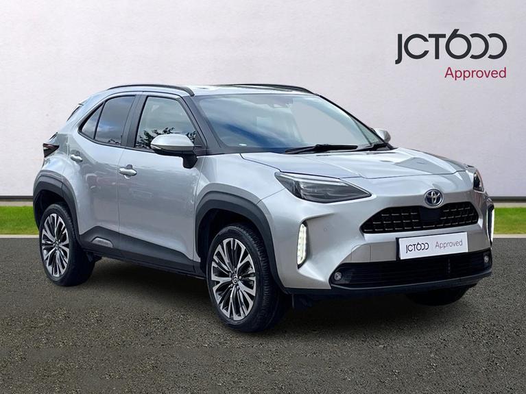 Used 2022 TOYOTA Yaris Cross 1.5 VVT-h Excel SUV 5dr Petrol Hybrid E-CVT AWD Euro 6 (s/s) (116 ps) Silver at JCT600