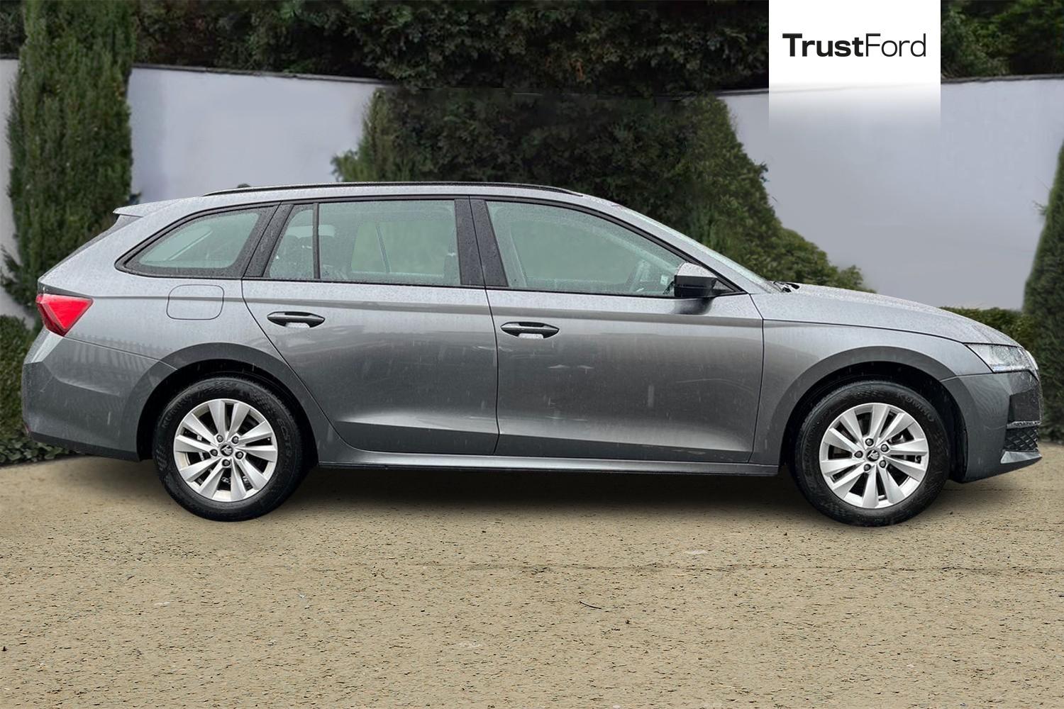 Skoda Octavia Photo 2
